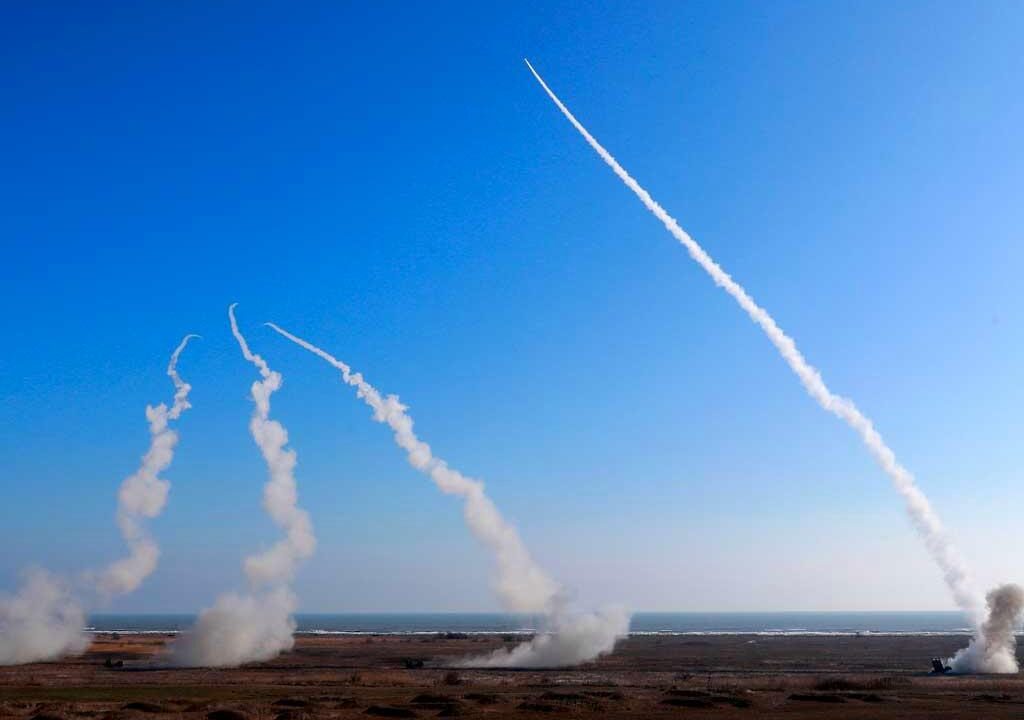 Военные устроят учебные стрельбы в акватории Морского порта Сочи