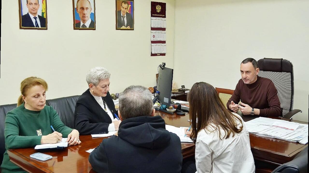 «Виктор Тепляков участвовал во встрече Общественной приёмной «Единой России»