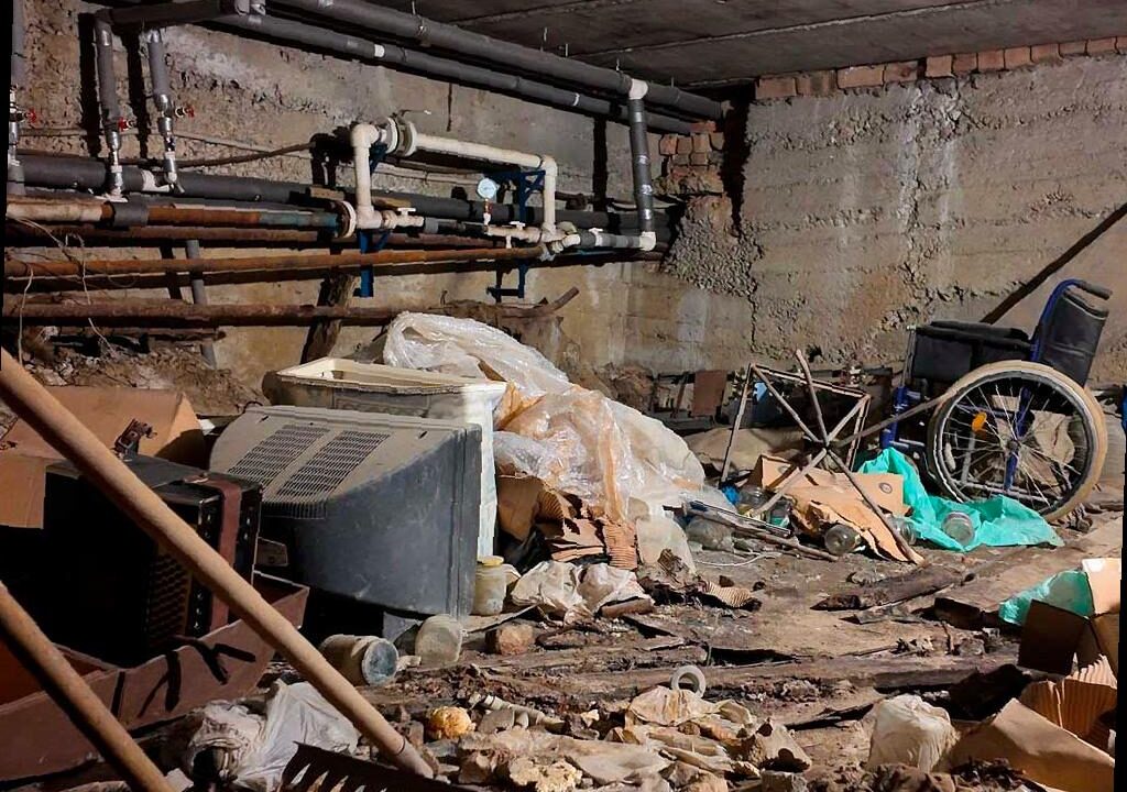 В Сочи продолжают приводить в порядок подвалы домов