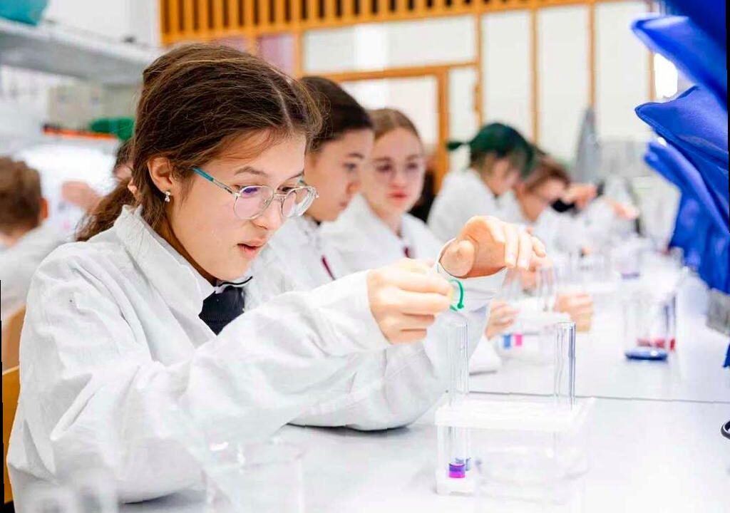 Неделя российской науки стартовала в Сириусе