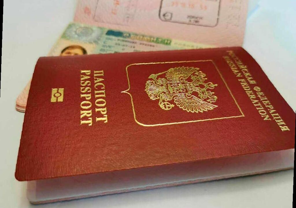 Россия временно прекращает выдачу паспортов в Абхазии