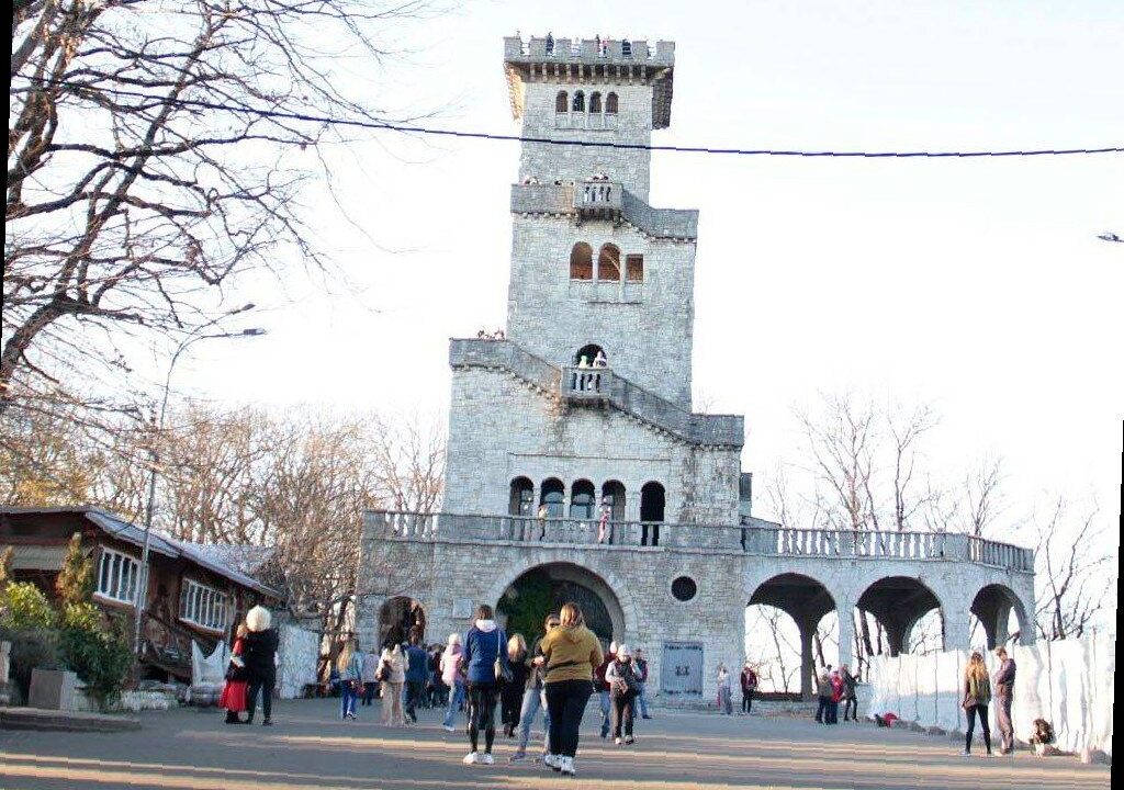 Проект канатной дороги к башне на Большом Ахуне в Сочи оказался на пау